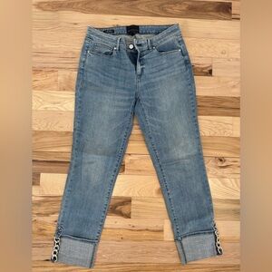 White House Black Market Slim Ankle Jeans | Chain Detail Cuff | Size 6